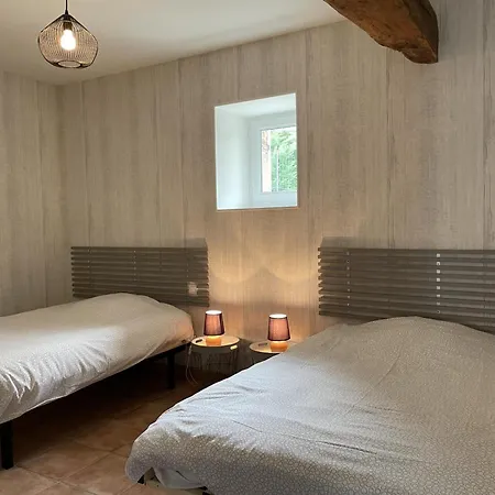 Avec Piscine Et Jardin En Bourbonnais - Fr-1-489-57 Vakantiehuis